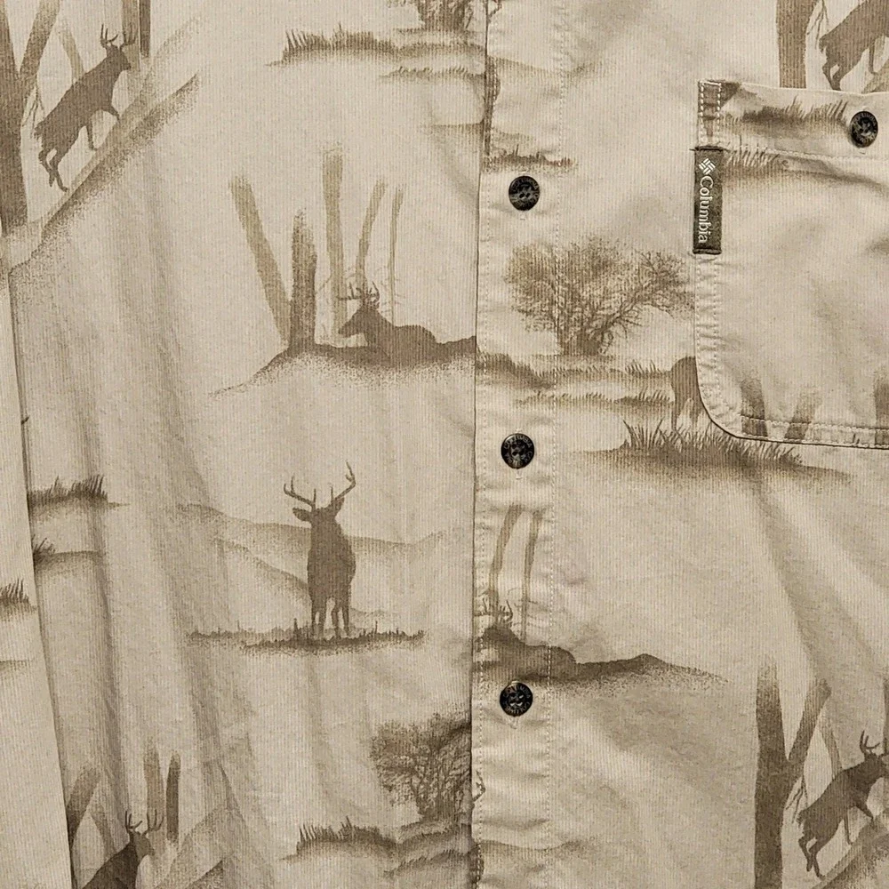 Columbia Button Down Shirt Men XL Tan Deer Elk Nature Print Long Sleeve Cabin - Picture 5 of 13